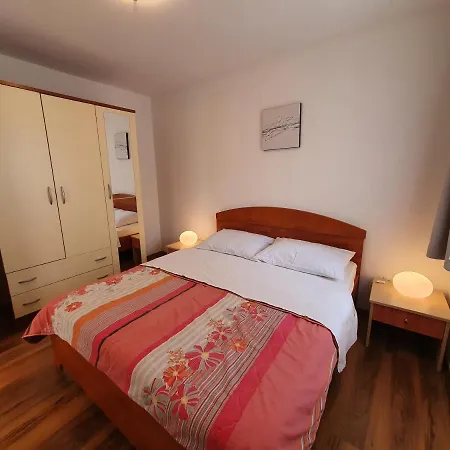 Gogo A3+1 Novigrad (Istria)