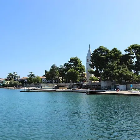 Gogo A3+1 * Novigrad Istria